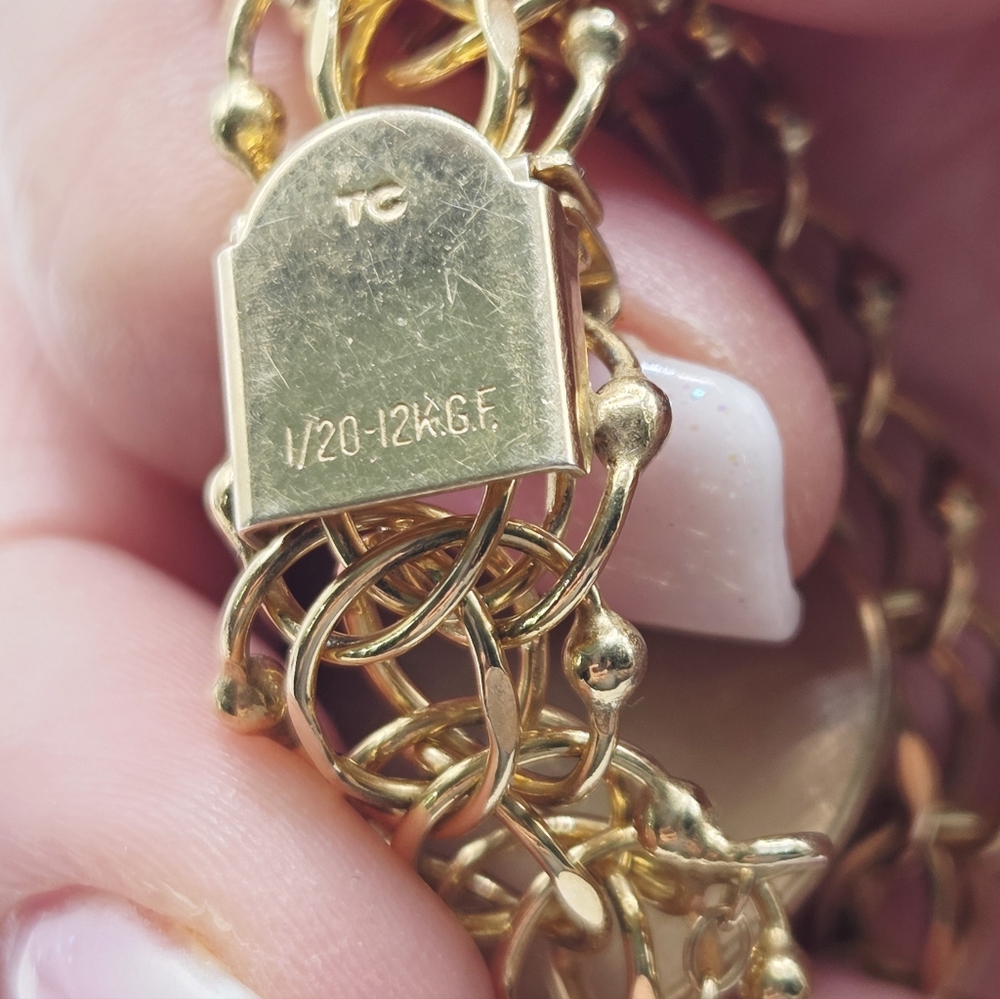 Vintage 1/20 12K G.F Charm Bracelet, Earrings And Pendent With Charm Lot Estate - Picture 4 of 16